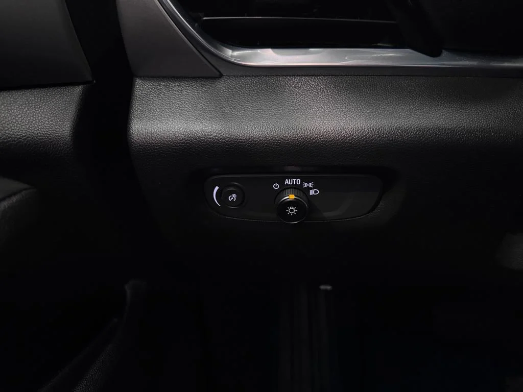 2023 Chevrolet Traverse 1LT - Photo 25