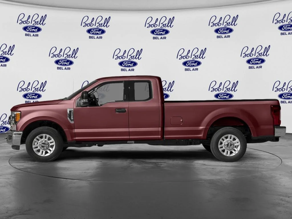 Used 2017 Bronze Ford XLT image 3