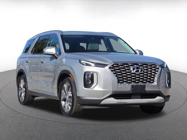Used 2022 Silver Hyundai SEL image 1