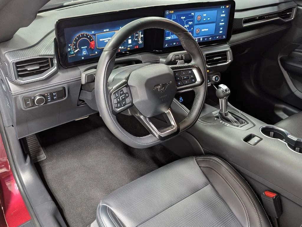 Certified Used 2025 Molten Ford GT Premium image 9