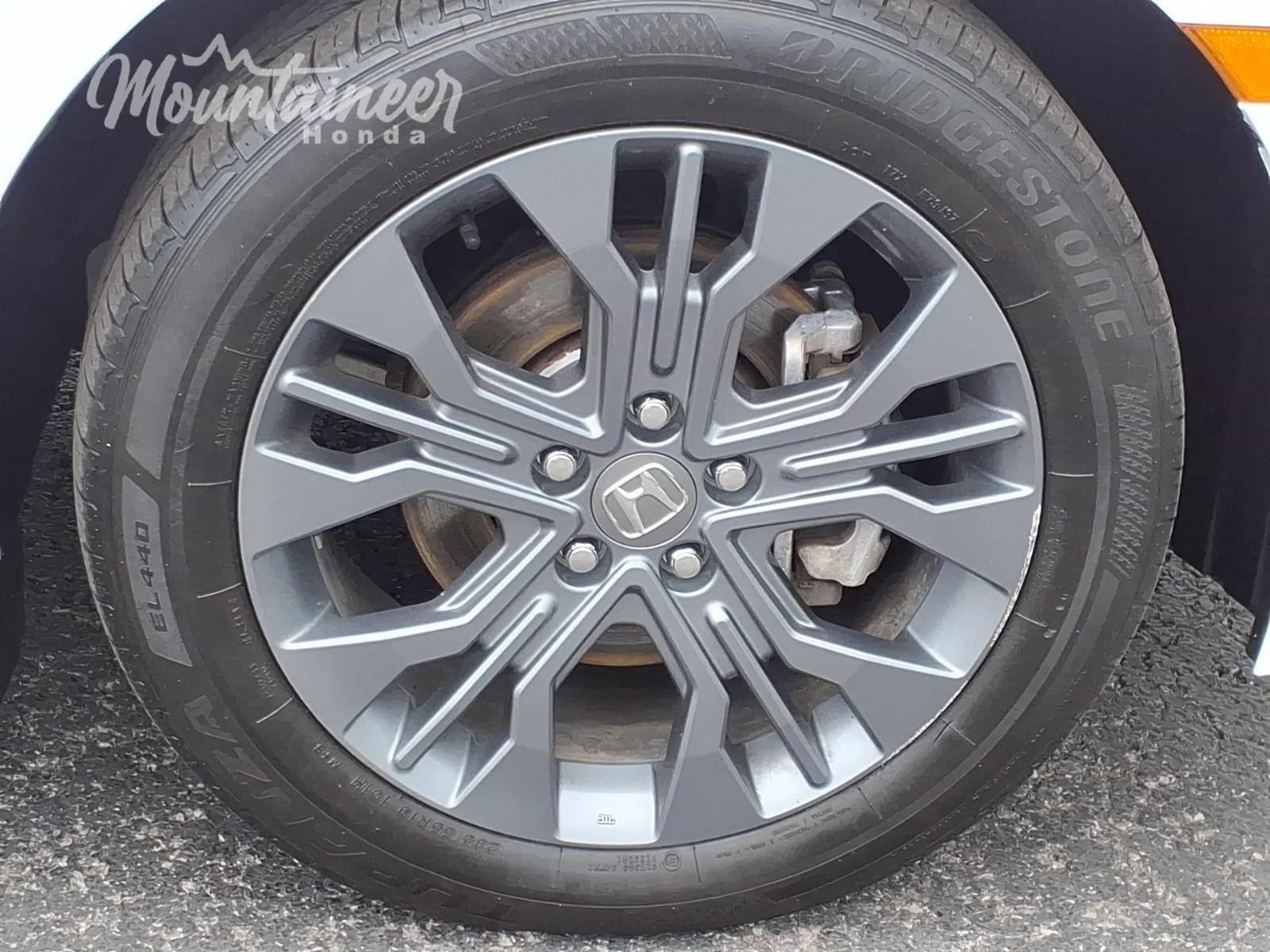 Used 2025 Platinum White Pearl Honda Touring image 9