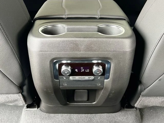 2026 GMC Yukon XL Denali - Photo 18