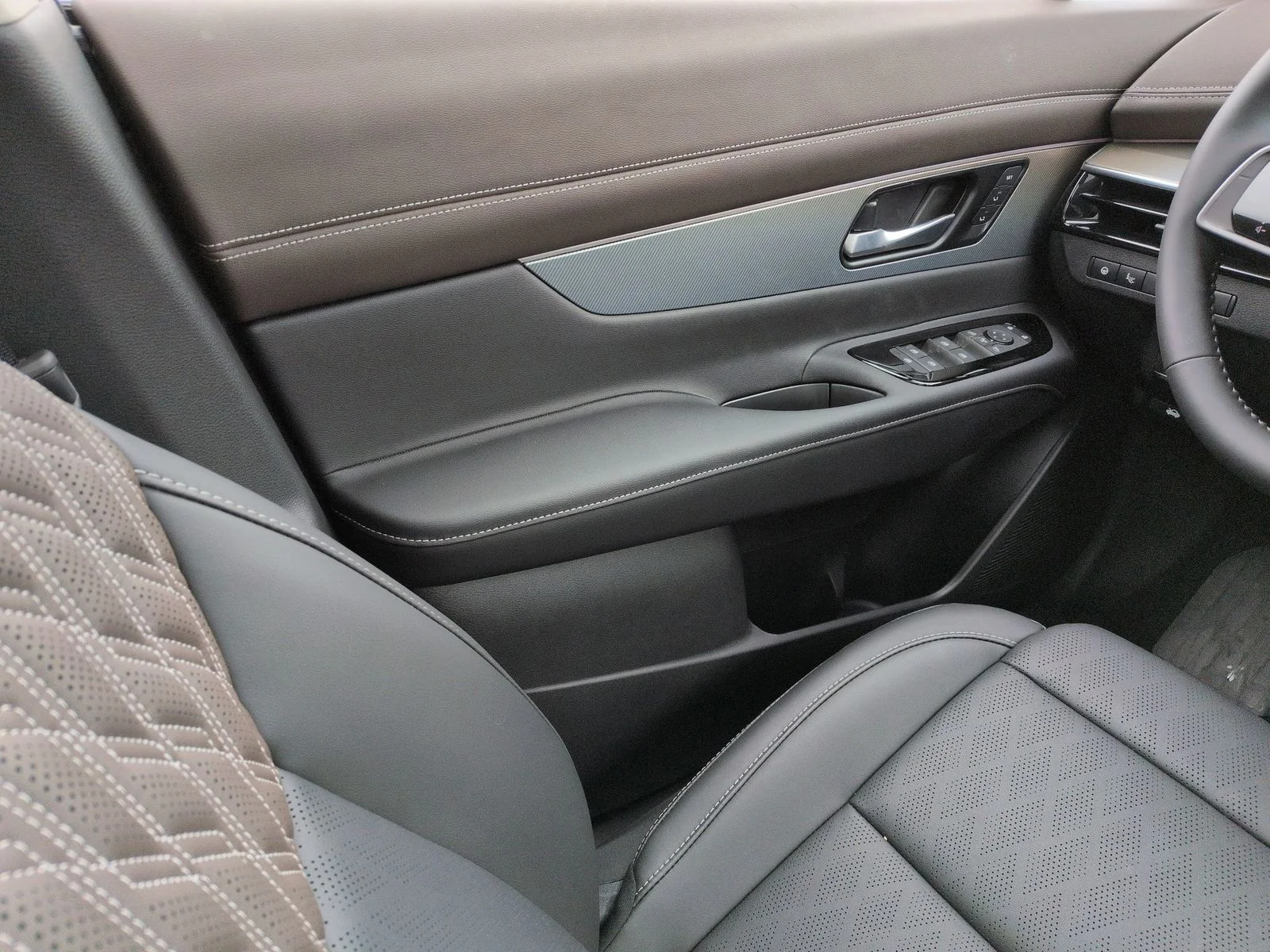 2026 Nissan Murano Platinum - Photo 25
