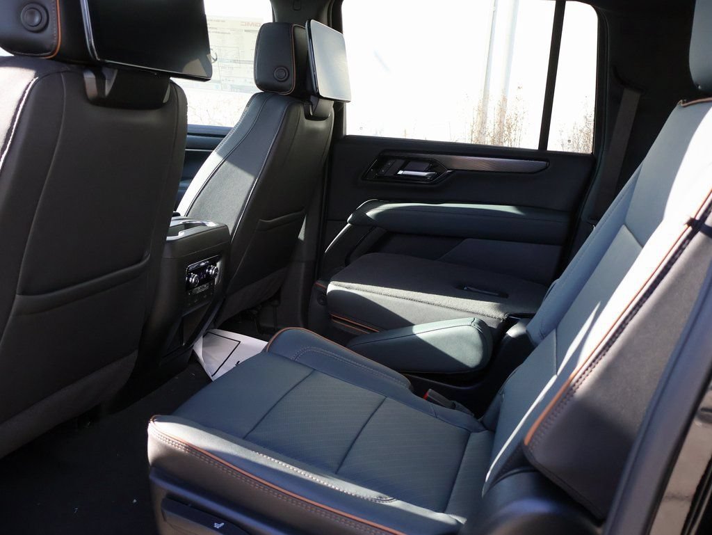 2026 GMC Yukon XL AT4 - Photo 22