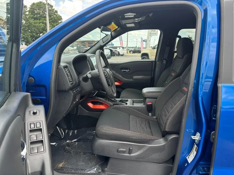Used 2024 Bluestone Pearl Nissan PRO-4X image 8
