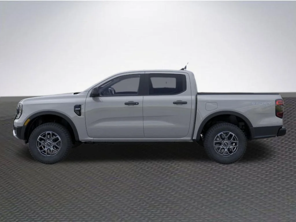 New 2026 Avalanche Ford XLT image 3