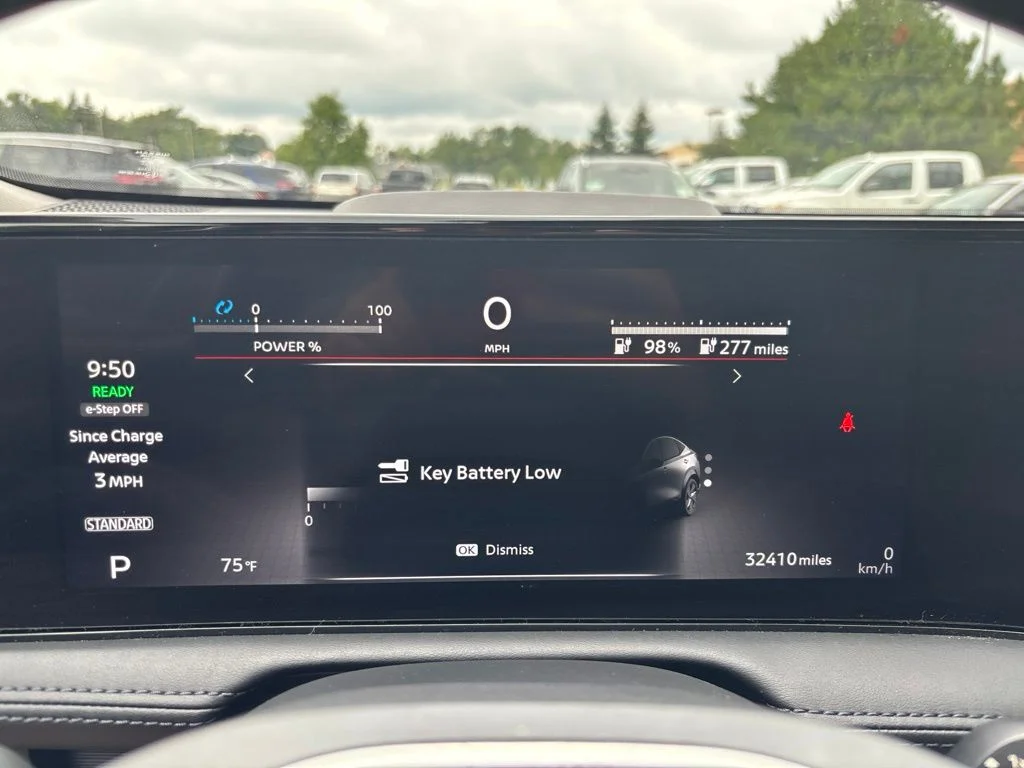 Used 2023 Gray Nissan EVOLVE+ image 27