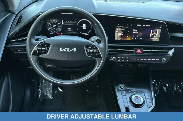 Used 2024 Black Kia Wind image 15