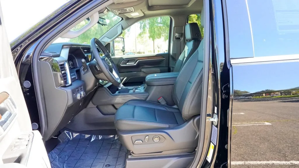 2026 GMC Sierra 2500HD Denali - Photo 16