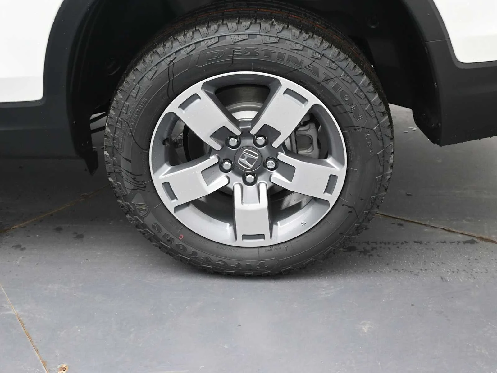 New 2026 Platinum White Pearl Honda RTL image 5