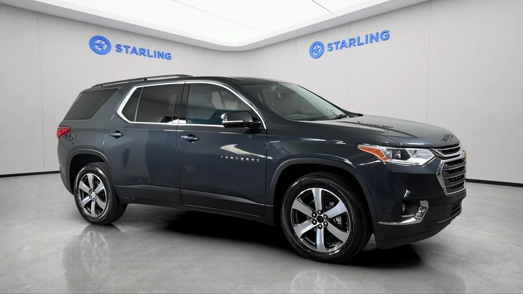 Used 2019 GRAPHITE METALLIC Chevrolet LT Leather image 12