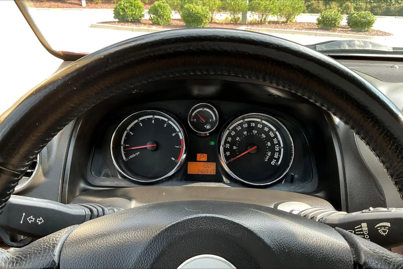 Used 2008 Ruby Red Saturn XR image 24