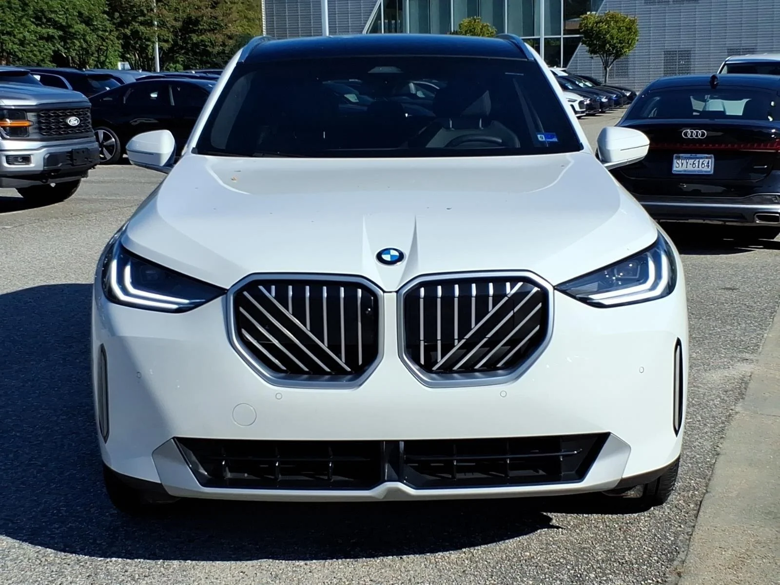 Used 2026  BMW 30 xDrive image 2