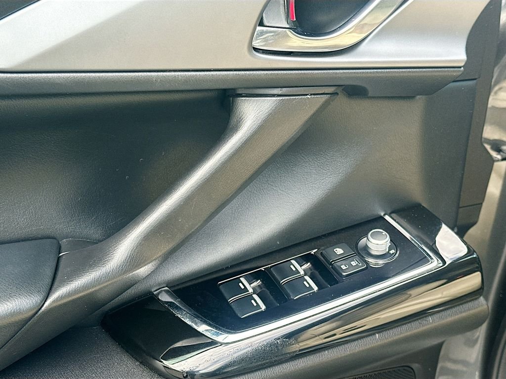 Used 2020 Machine Gray Metallic Mazda Touring image 19