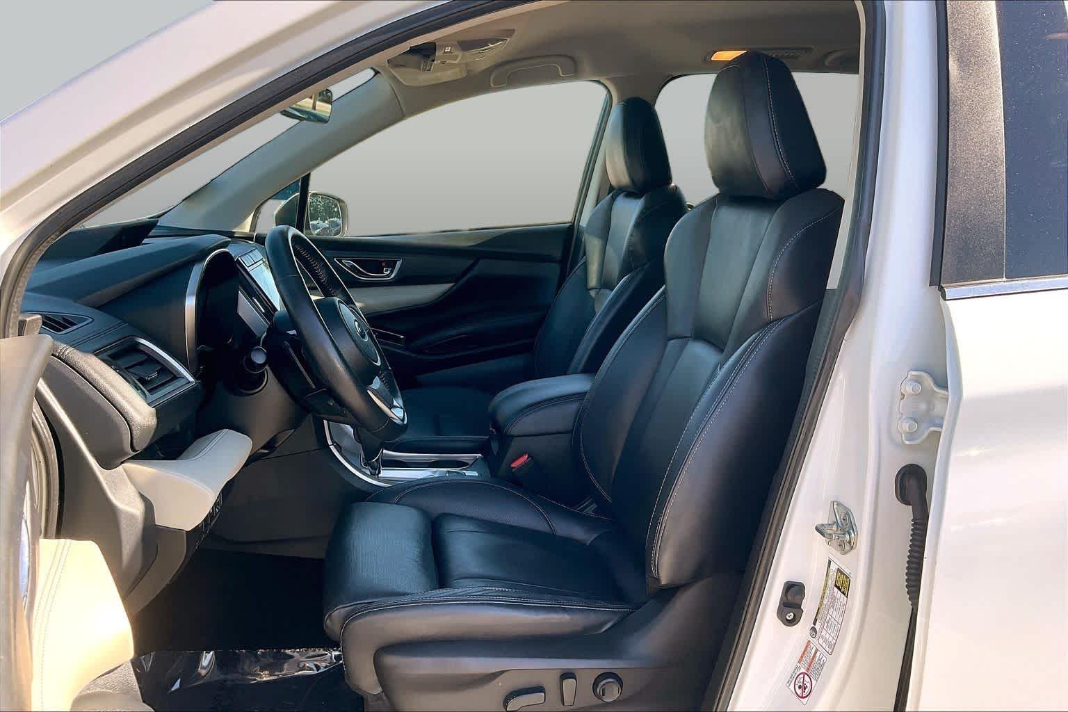Used 2019 Crystal White Pearl Subaru Limited image 7