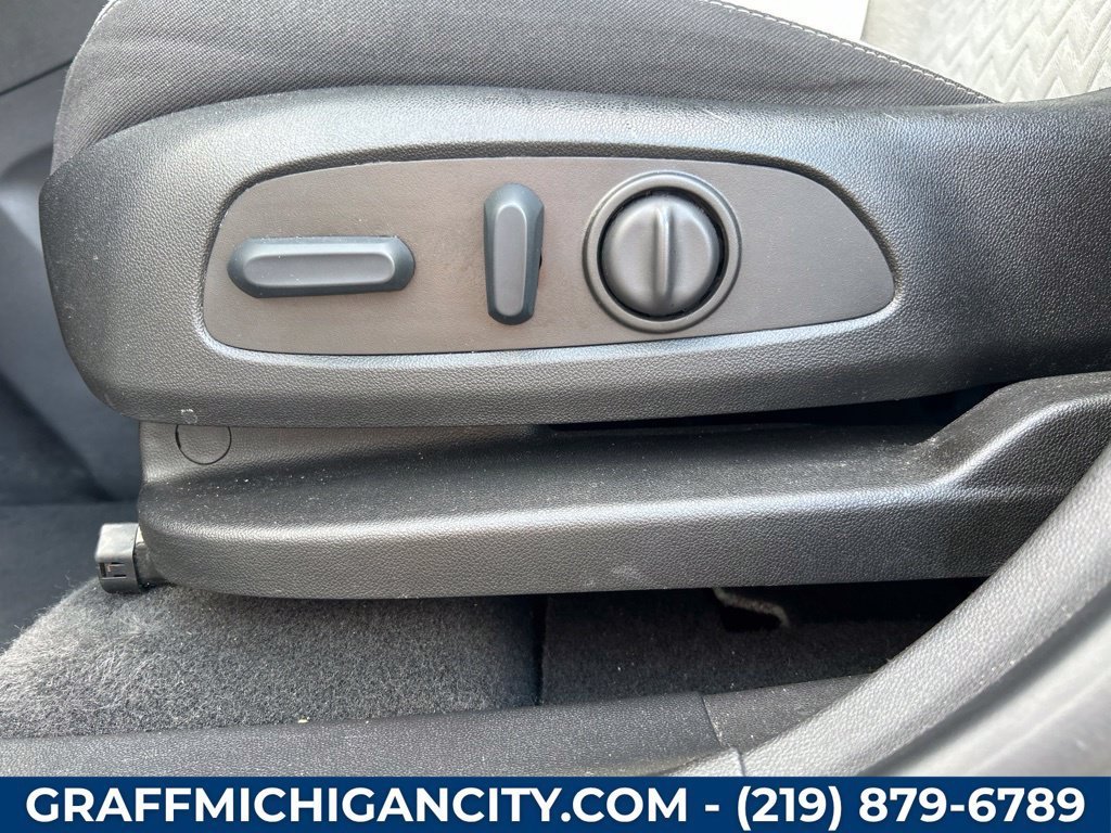 Used 2022 BLUE GLOW METALLIC Chevrolet LT image 32