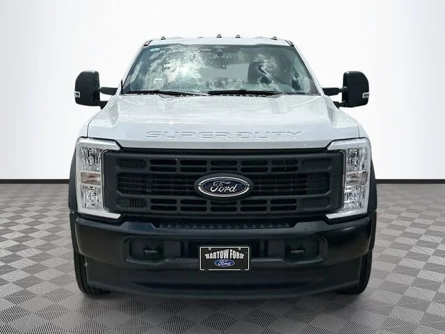 New 2025 Oxford White Ford XL image 3