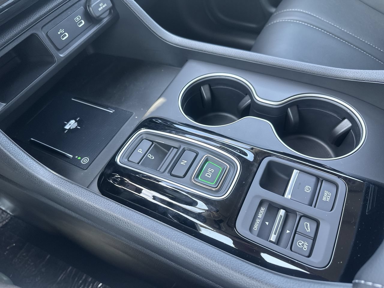 New 2026 Sonic Gray Pearl Honda AWD Touring image 20