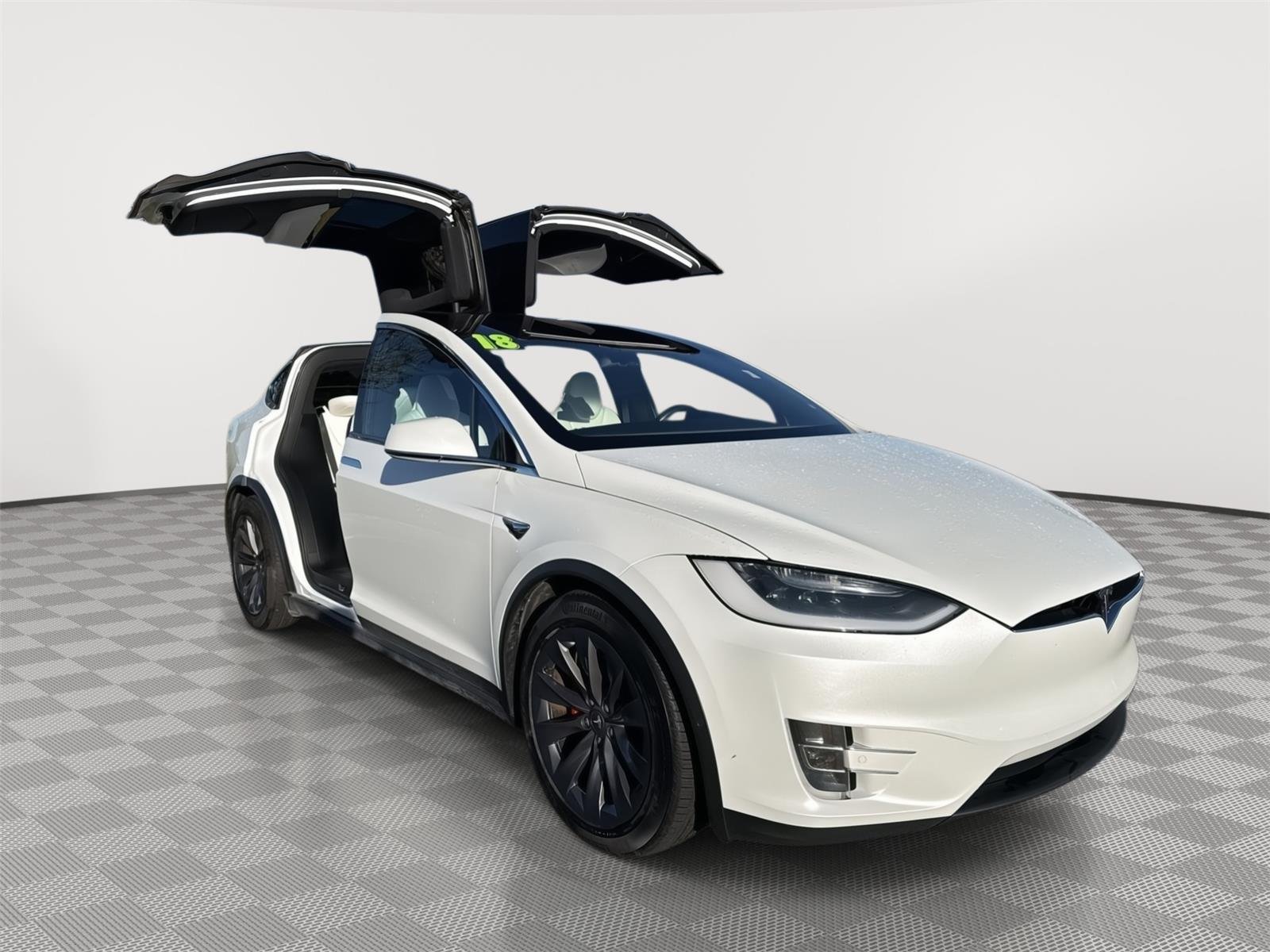 Used 2018 Pearl White Multi-Coat Tesla P100D image 24