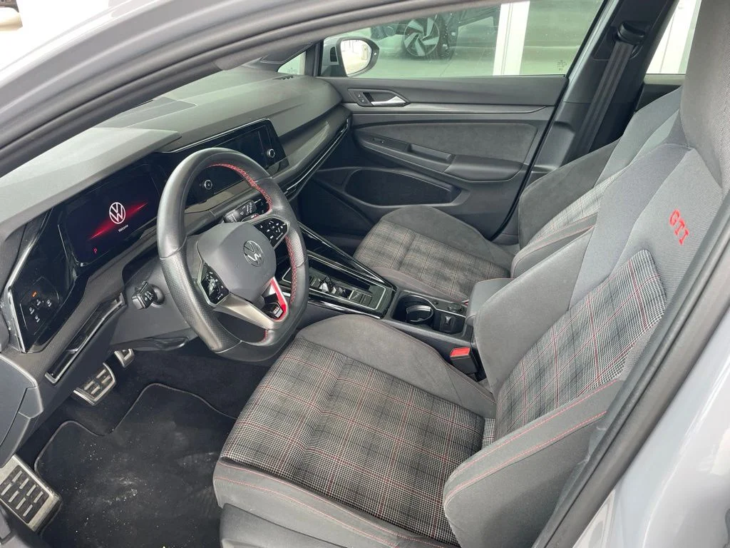 Used 2024 Gray Volkswagen 2.0T S image 9