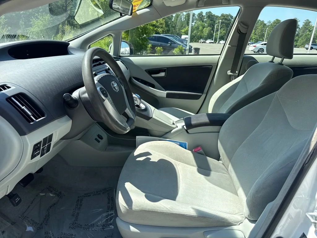 Used 2010 Blizzard Pearl Toyota I image 12