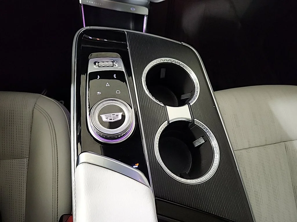 Used 2024 White Cadillac Luxury image 19