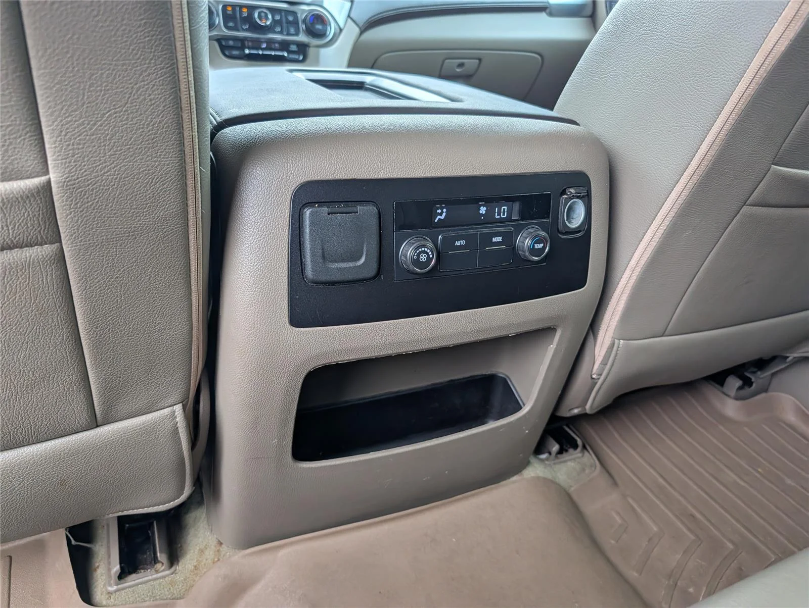 Used 2016 CHAMPAGNE SILVER METALLIC Chevrolet LS image 27