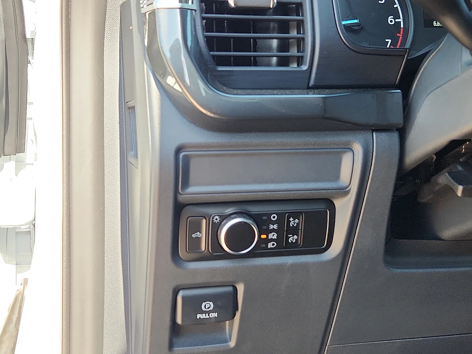 New 2026 Oxford White Ford STX image 16
