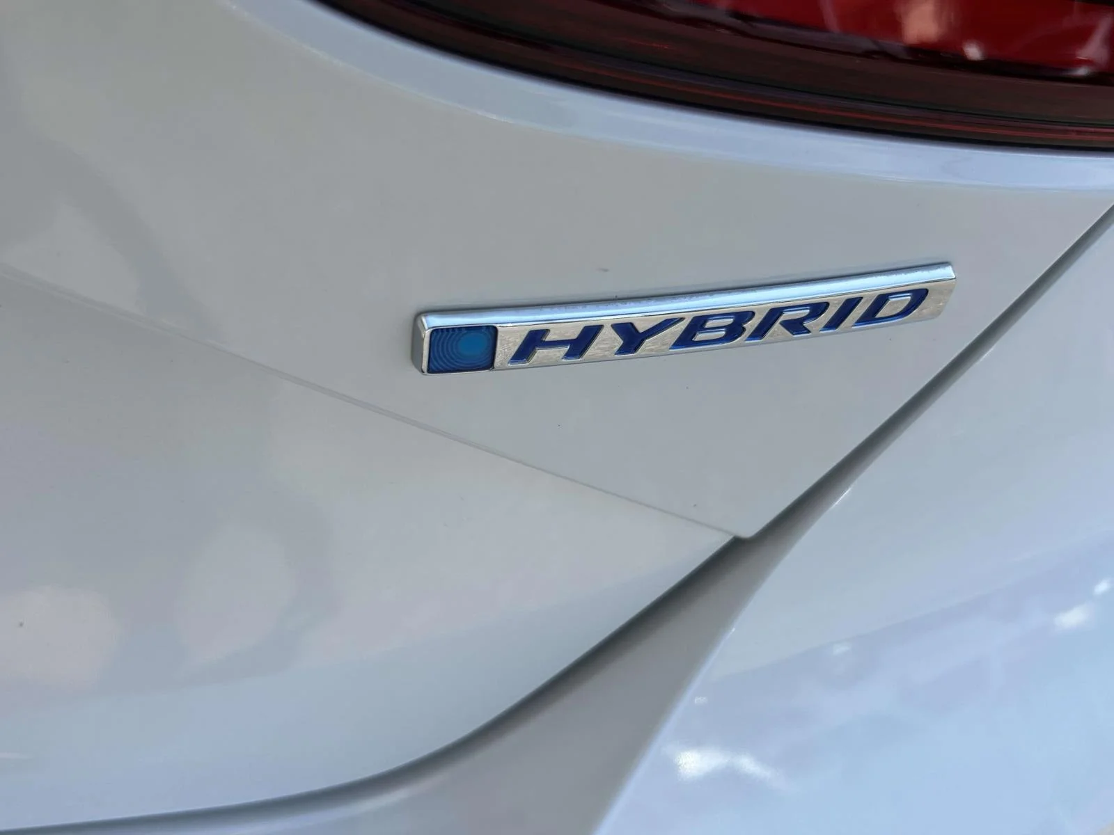 Certified Used 2022 Platinum White Pearl Honda EX image 5
