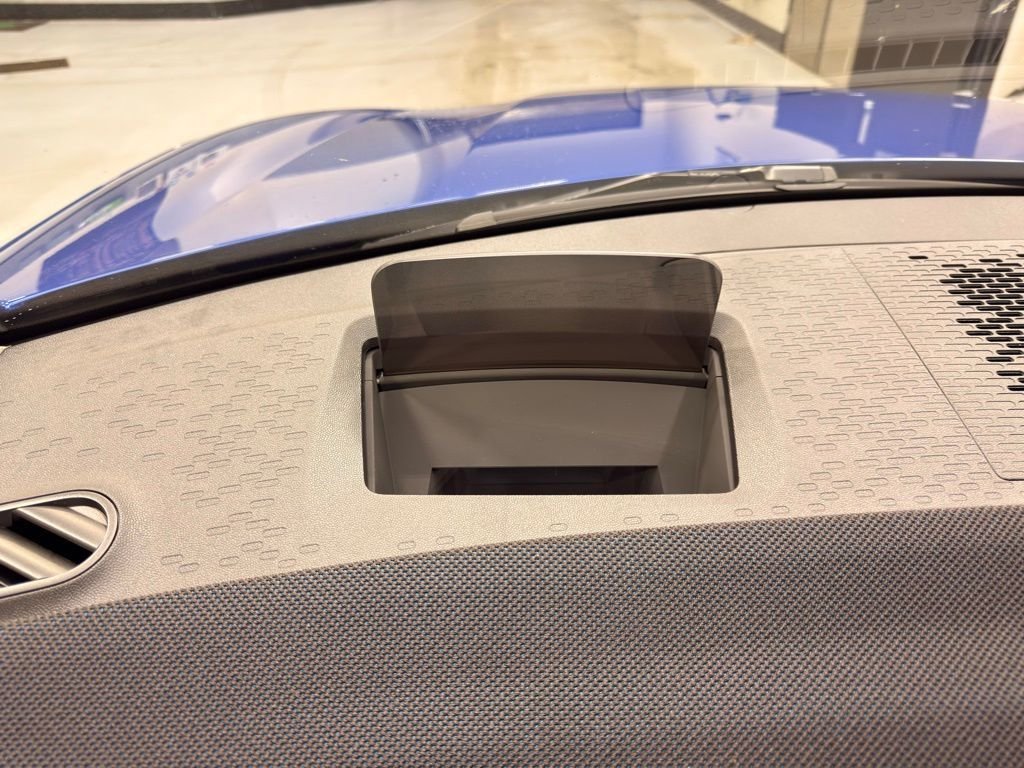 Certified Used 2025 Blazing Blue Metallic MINI  image 15