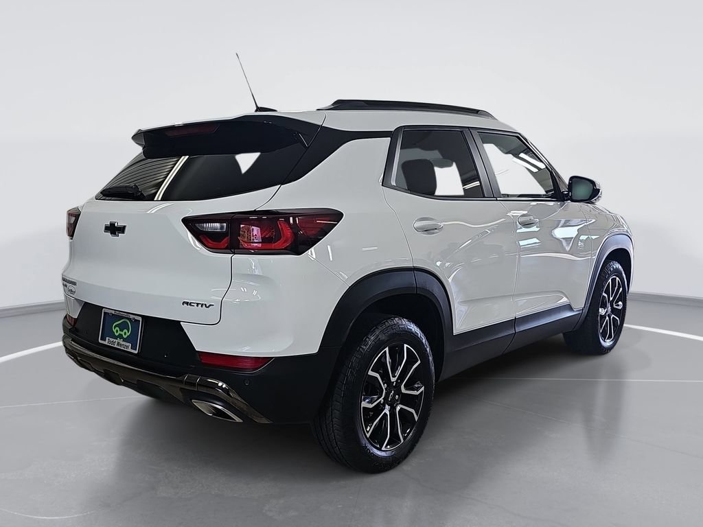 Certified Used 2024 Summit White Chevrolet ACTIV image 3
