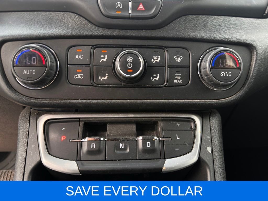 Used 2022  GMC SLT image 14