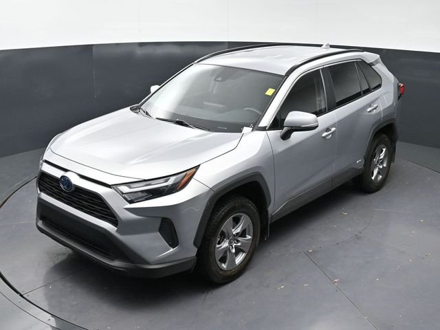 2023 Toyota RAV4 XLE - Photo 24