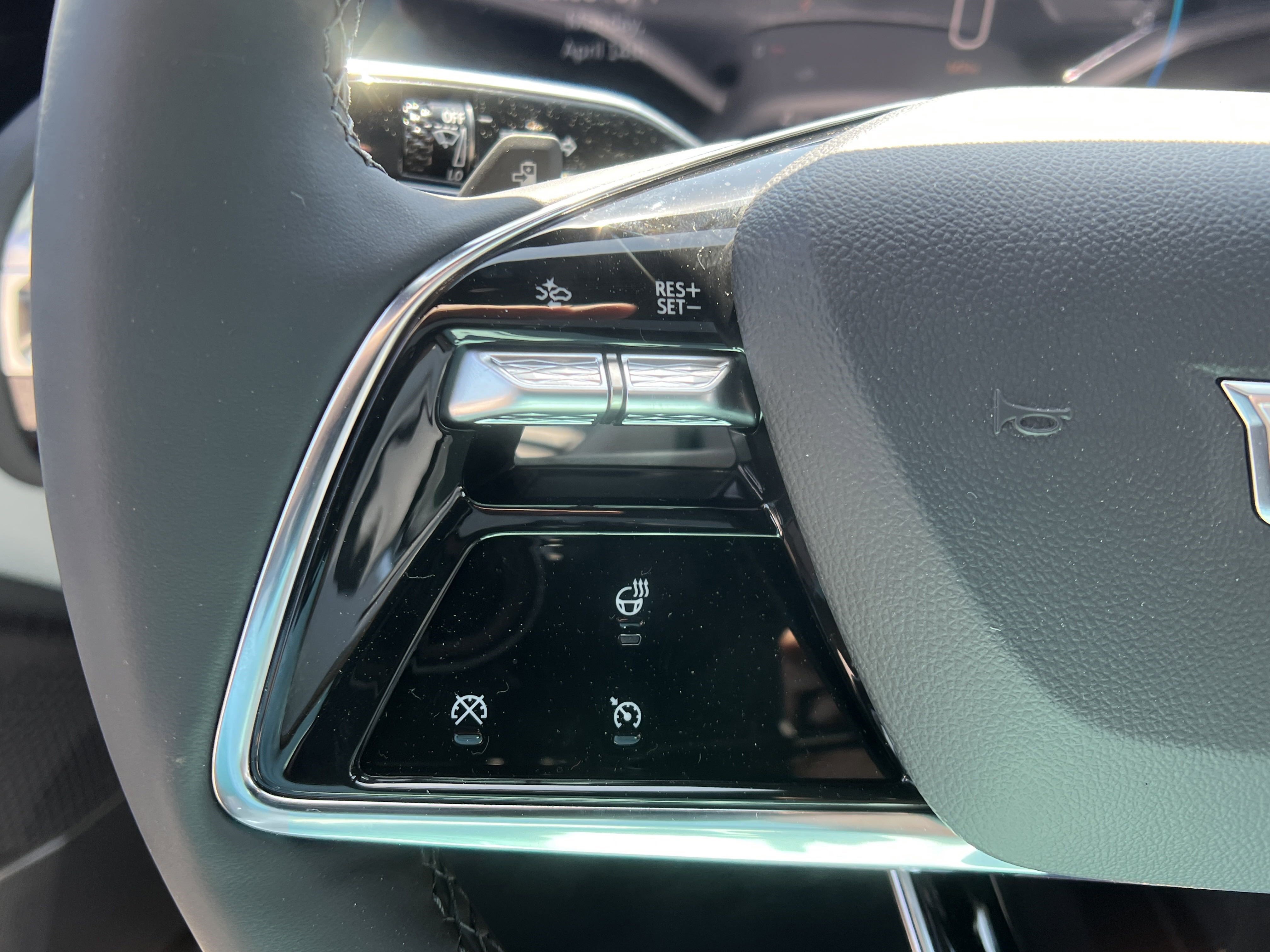 2025 Cadillac LYRIQ Luxury 1 - Photo 31