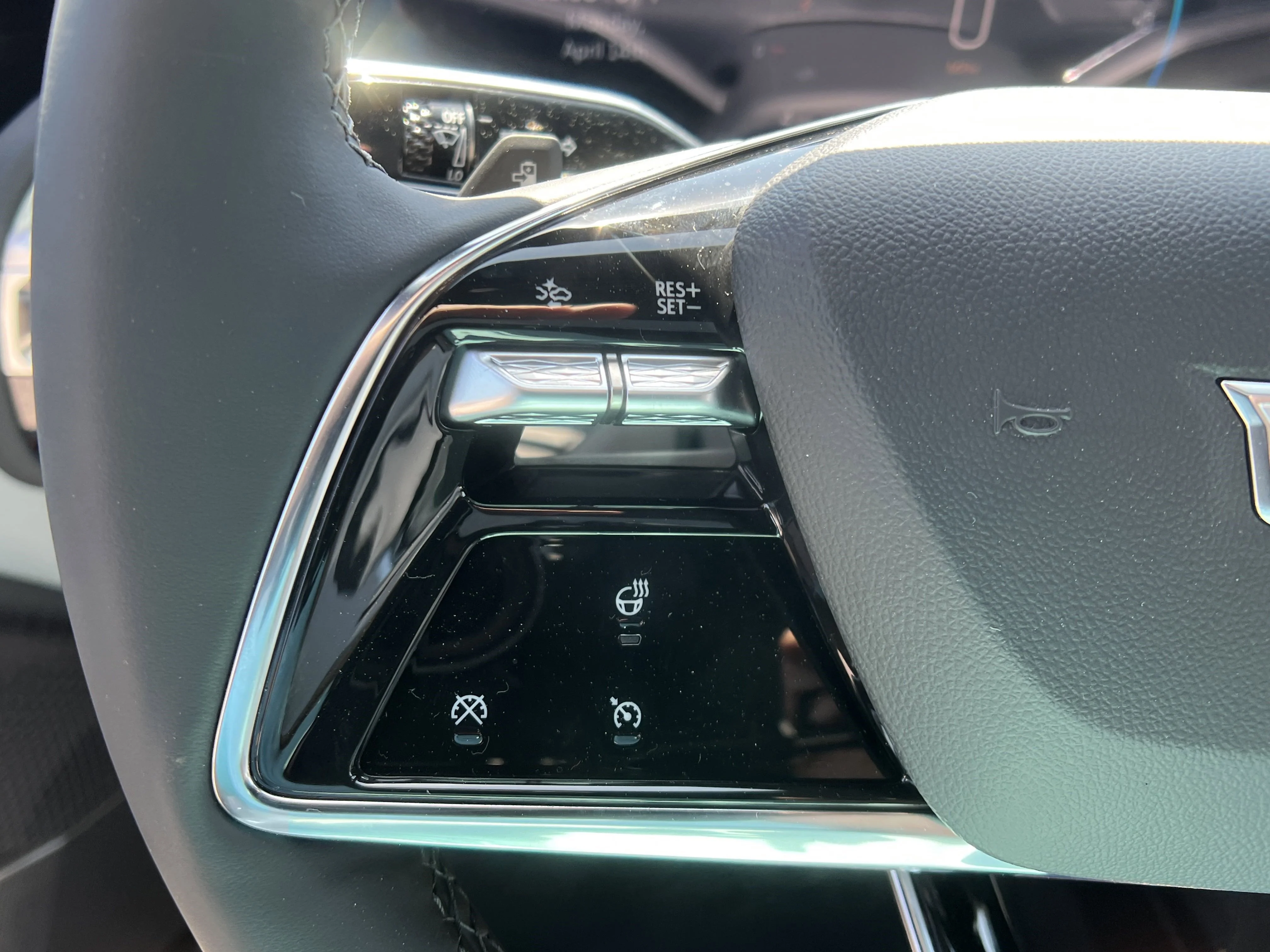 2025 Cadillac LYRIQ Luxury 1 - Photo 31