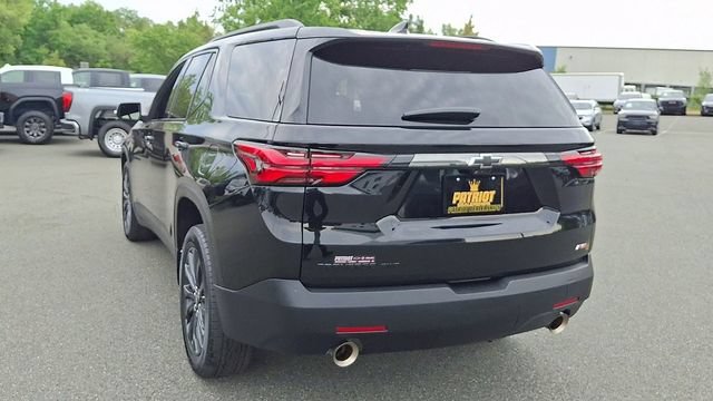 Used 2023 Mosaic Black Metallic Chevrolet RS image 8