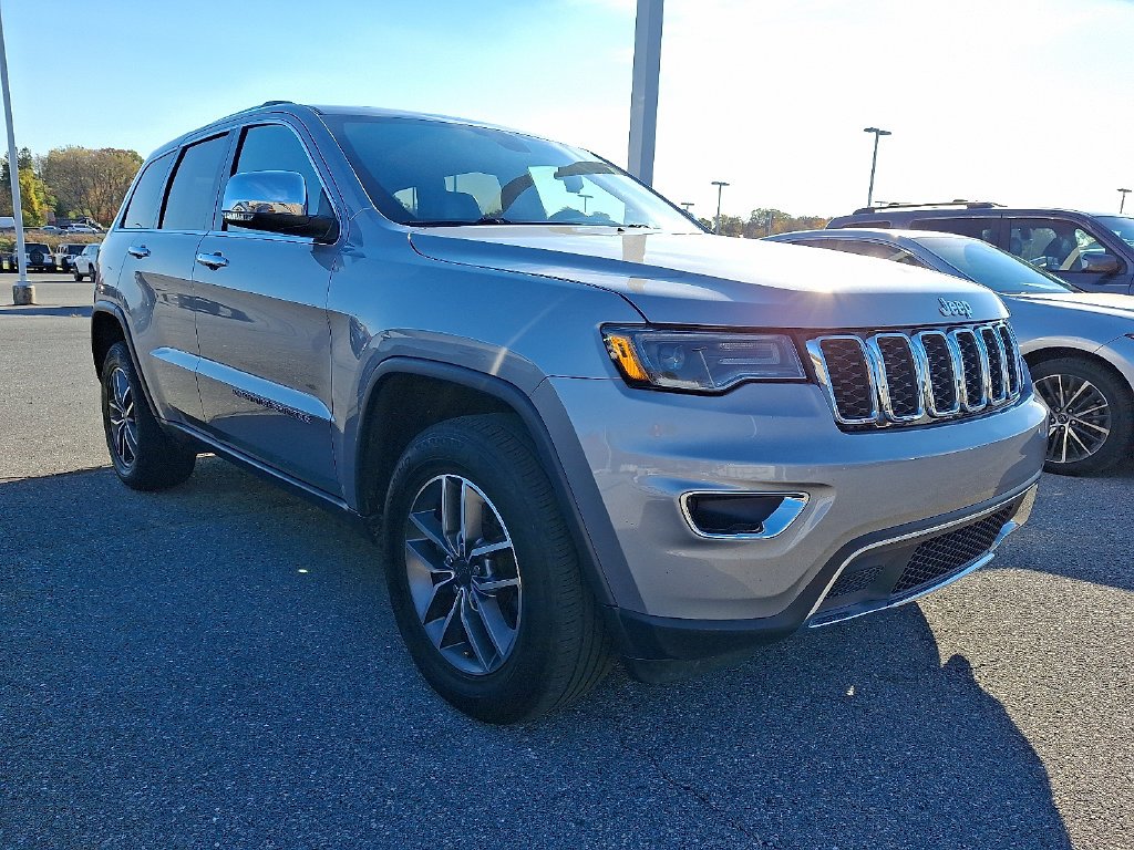Used 2021 Silver Jeep Limited image 1