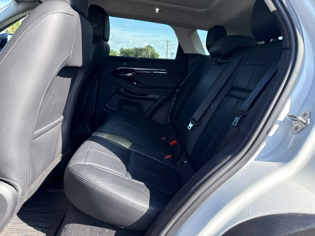 Used 2020 Fuji White Land Rover S image 9