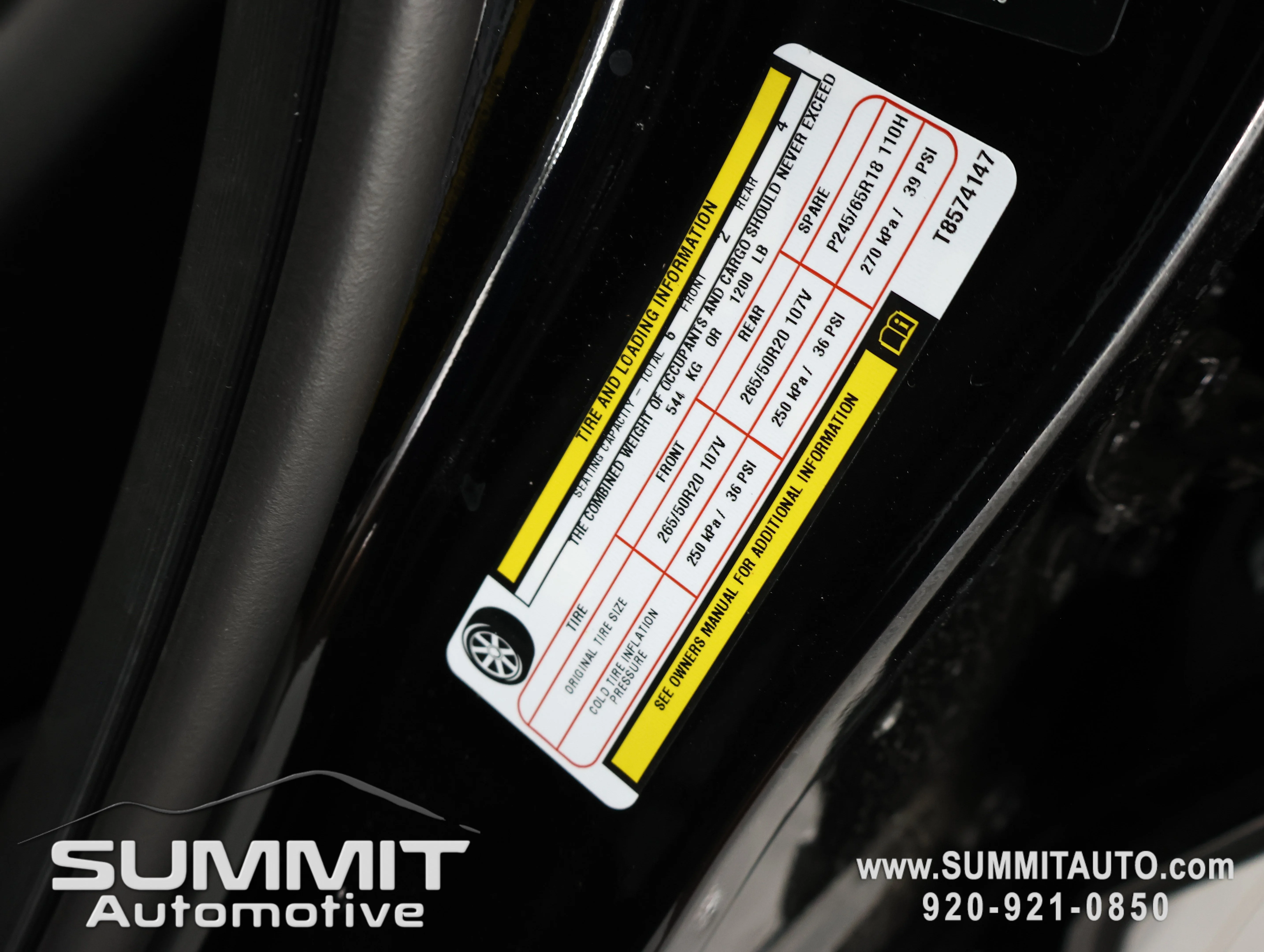 New 2026 Diamond Black Crystal Pearl-Coat Exterior Paint Jeep Limited image 73