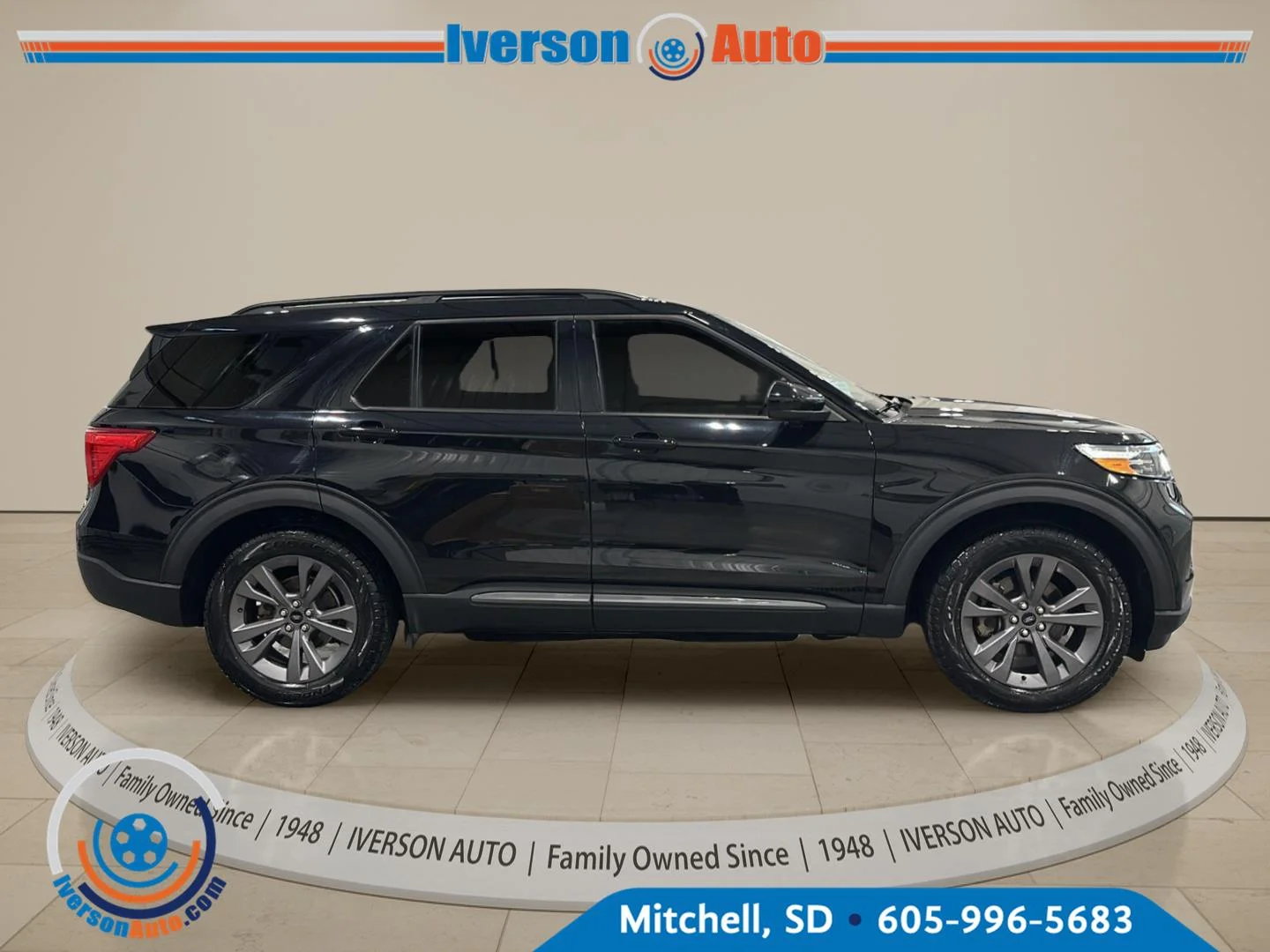 2022 Ford Explorer XLT - Photo 8