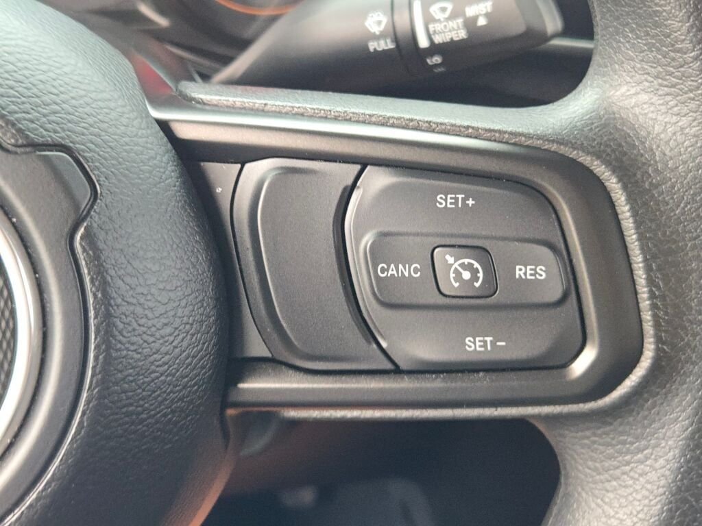 Used 2025 Green Jeep Sport image 23