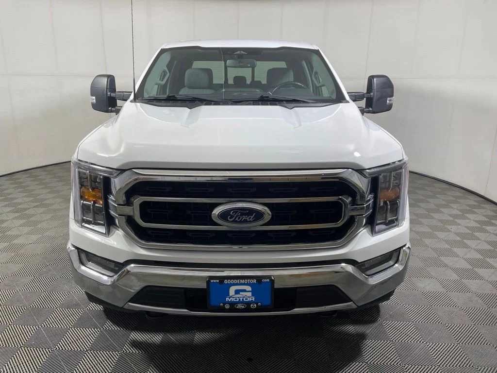 Used 2022 Oxford White Ford XLT image 3