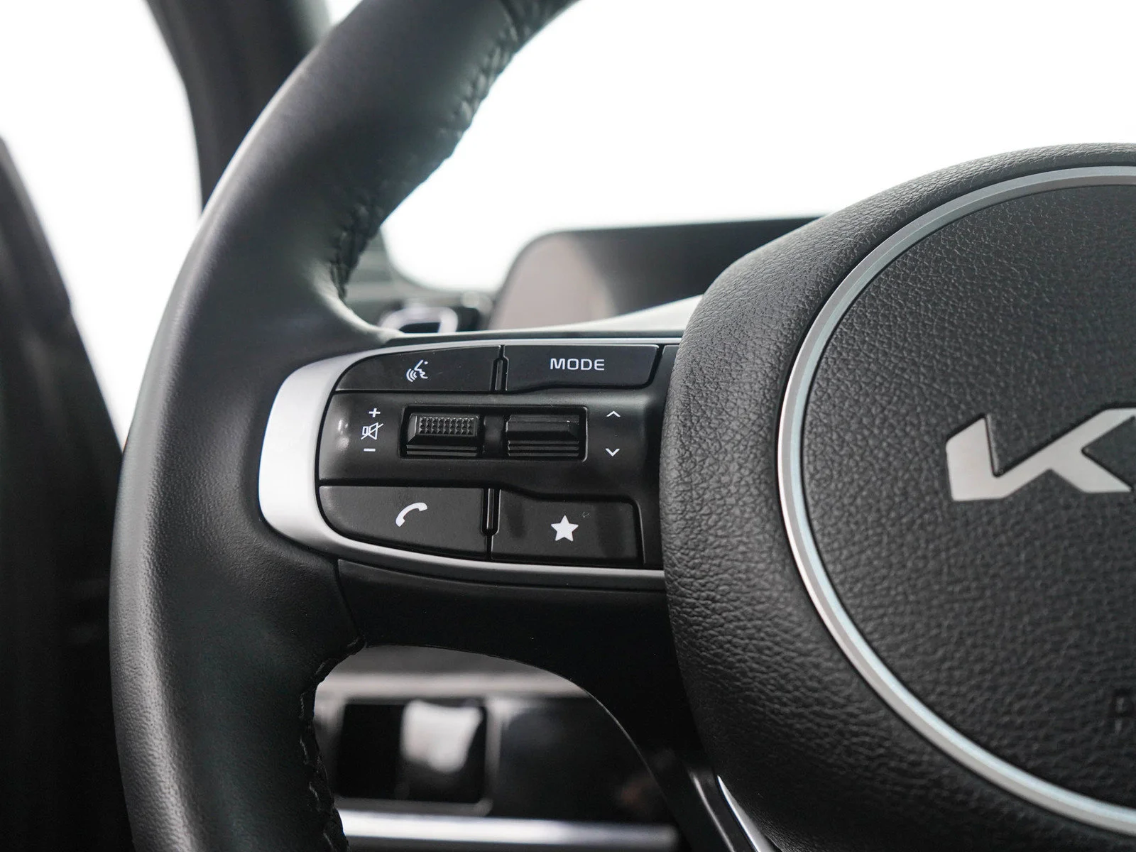 Used 2023 Jungle Green Kia X-Line AWD Premium Package image 26
