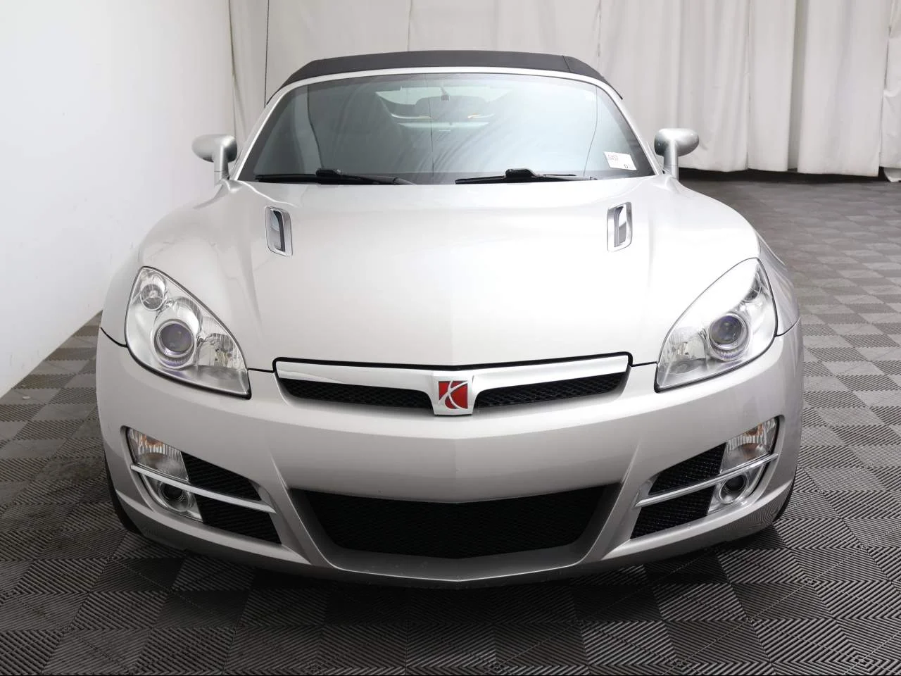 Used 2007 Silver Pearl Saturn  image 4