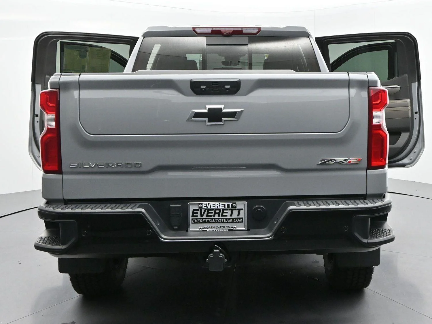 Used 2025 Slate Gray Metallic Chevrolet ZR2 image 45