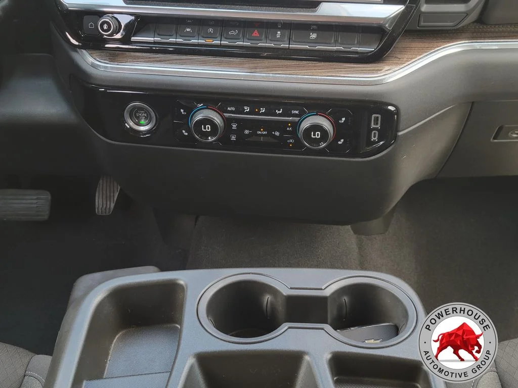 Used 2023 White Chevrolet LT image 22