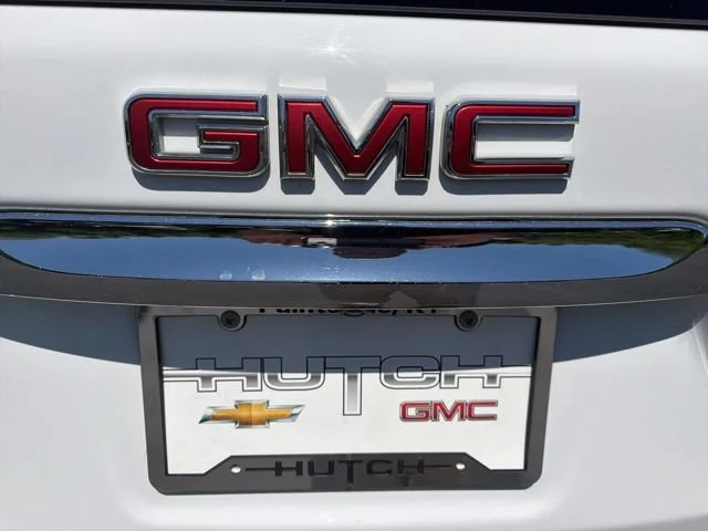 Used 2024 Summit White GMC SLE image 17