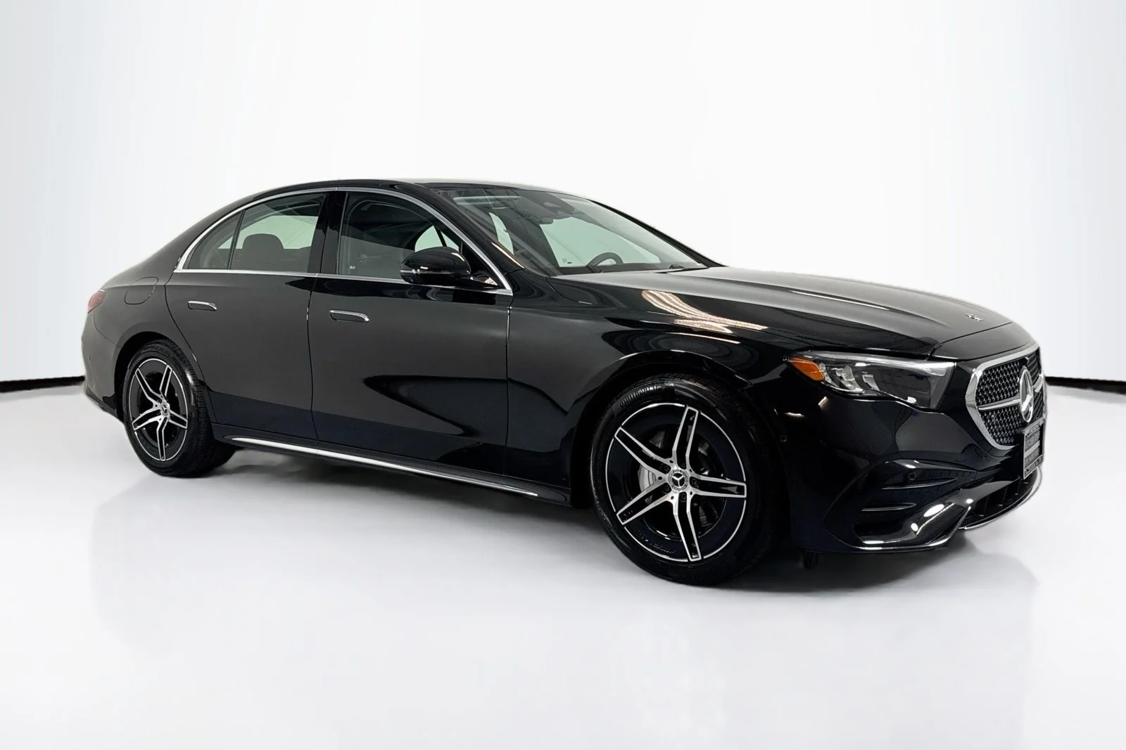 Used 2026 Obsidian Black Metallic Mercedes-Benz E 350 image 3