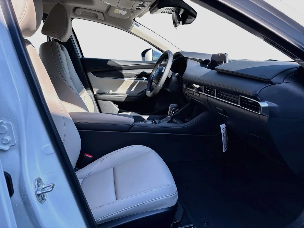New 2026 Snowflake White Pearl Mazda 2.5 S Preferred image 28