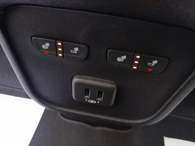 Used 2023 White GMC Denali image 45